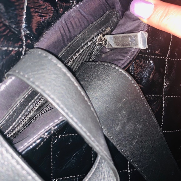 COPY - Authentic jumbo XL CHANEL lambskin backpack - Picture 5 of 8